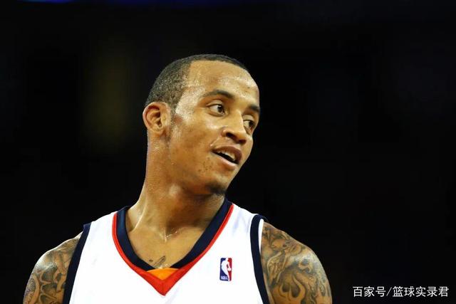 Windhorst：福克斯下半场低效 哈珀表现更好&主帅却没多给时间